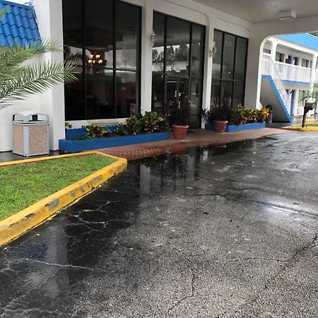 Motel 6-Daytona Beach, Fl - Speedway Exterior photo
